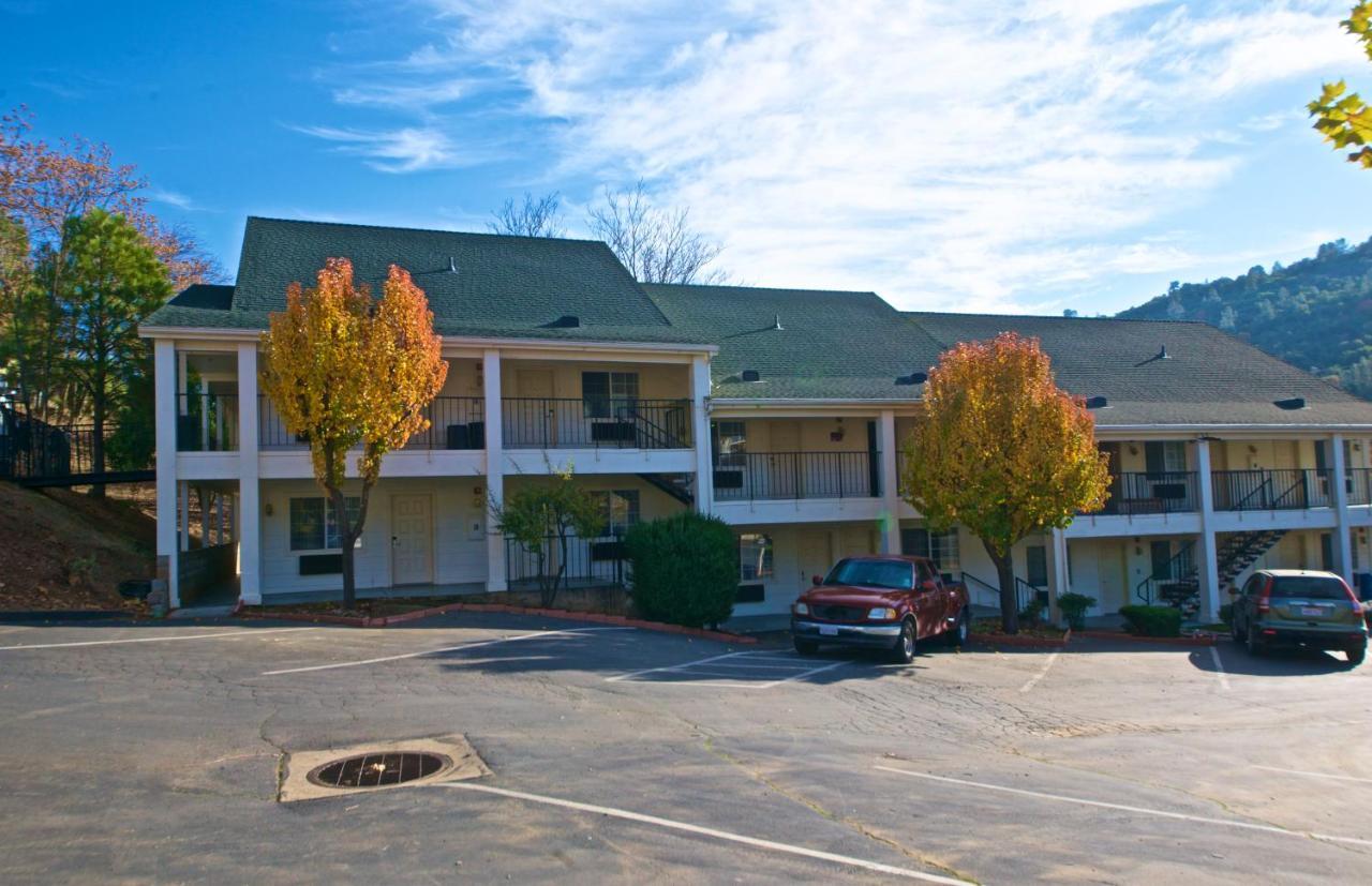 Quality Inn Yosemite Valley Gateway Mariposa Esterno foto