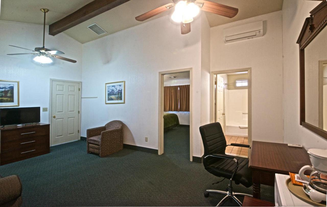 Quality Inn Yosemite Valley Gateway Mariposa Esterno foto