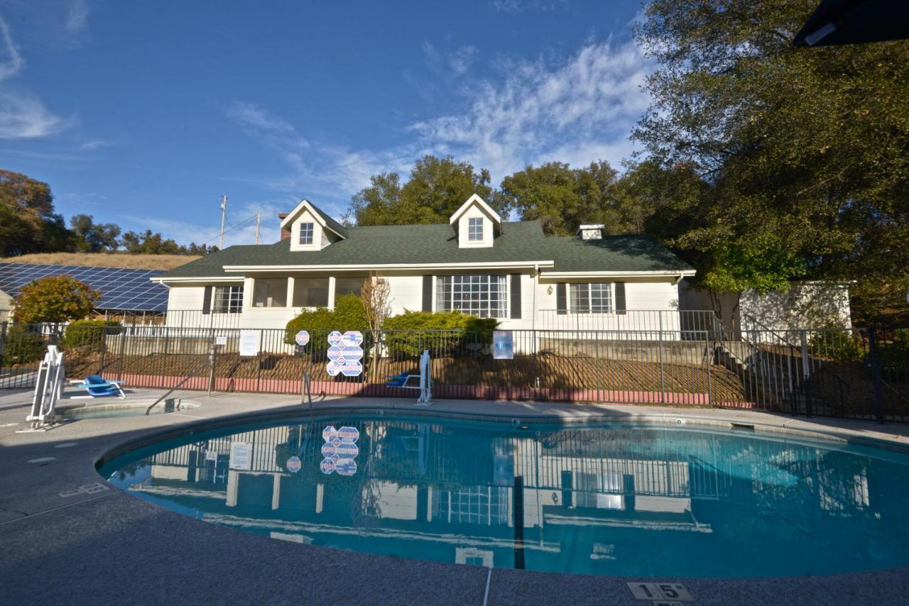 Quality Inn Yosemite Valley Gateway Mariposa Esterno foto
