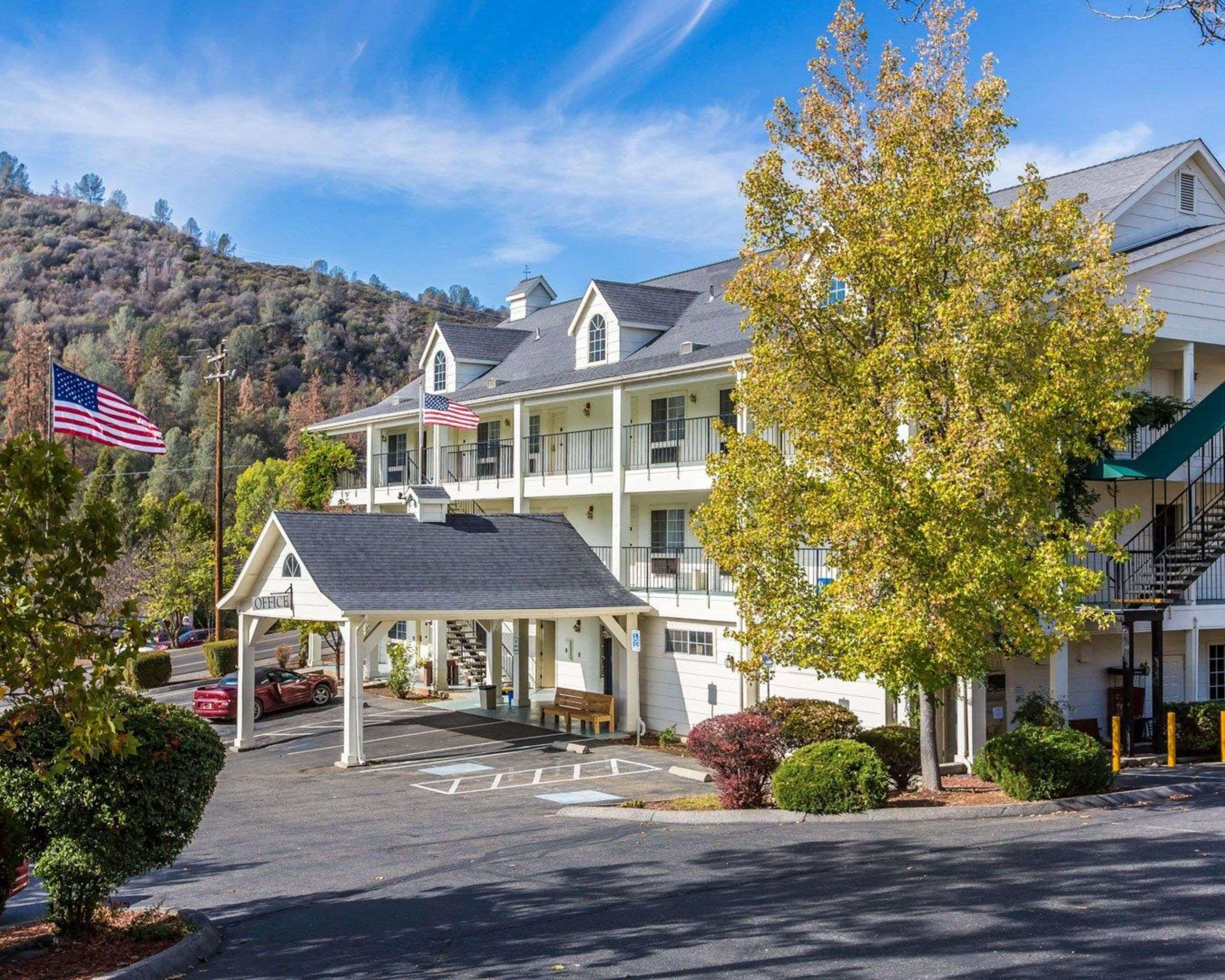 Quality Inn Yosemite Valley Gateway Mariposa Esterno foto